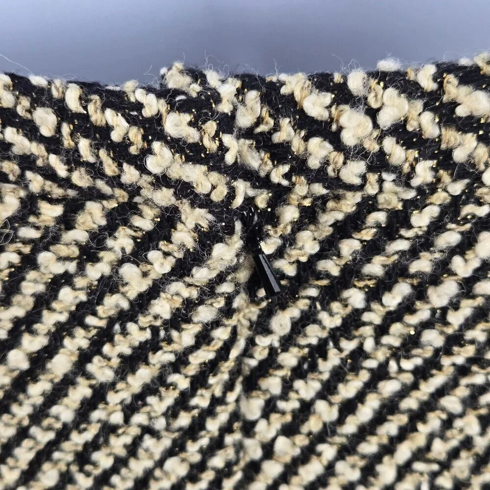 J Crew Size 2 A-line Tweed Skirt Black Cream Gold Metallic Raw Edge Detail Wool